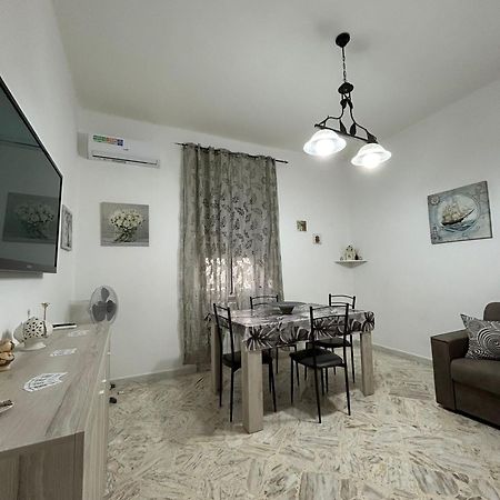 Dimora Di Giada Διαμέρισμα Μπρίντιζι Δωμάτιο φωτογραφία